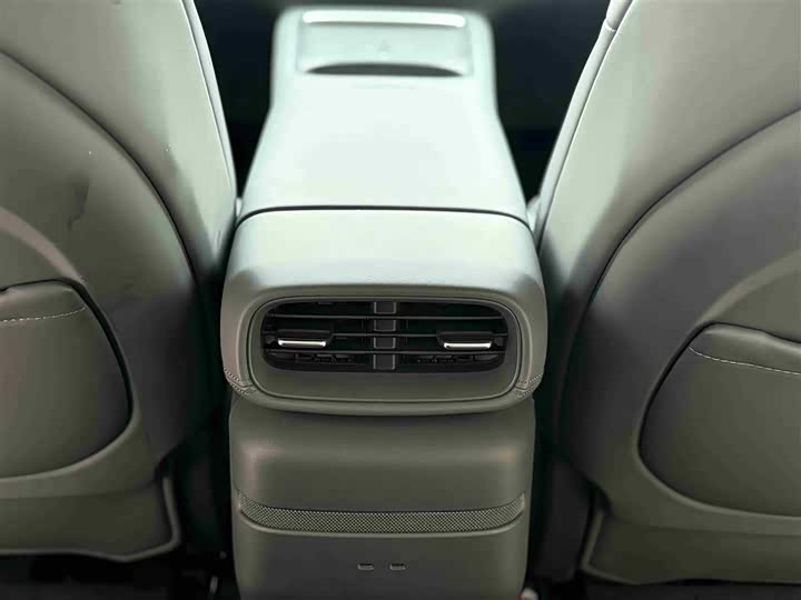 Фото 37 - XPeng G6