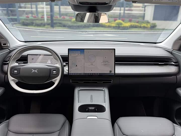 Фото 42 - XPeng G6