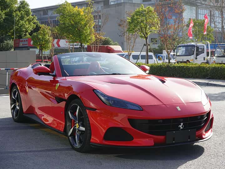 Фото 4 - Ferrari Portofino