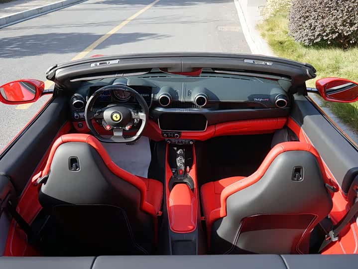 Фото 8 - Ferrari Portofino