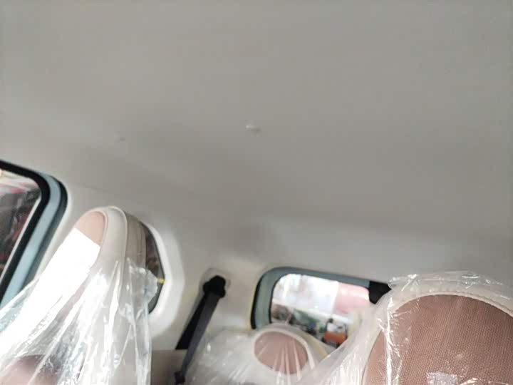 Фото 17 - Bestune Pony