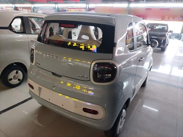 Фото 6 - Bestune Pony