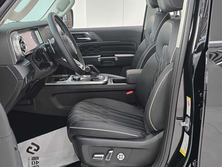 Фото 11 - Tank 300