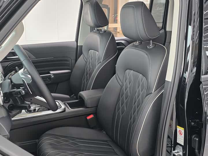 Фото 7 - Tank 300