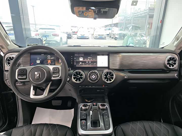 Фото 9 - Tank 300