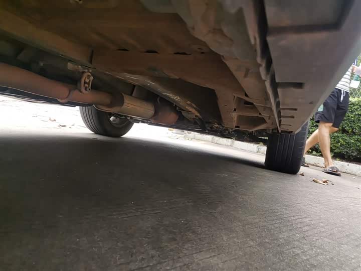 Фото 17 - Geely Atlas