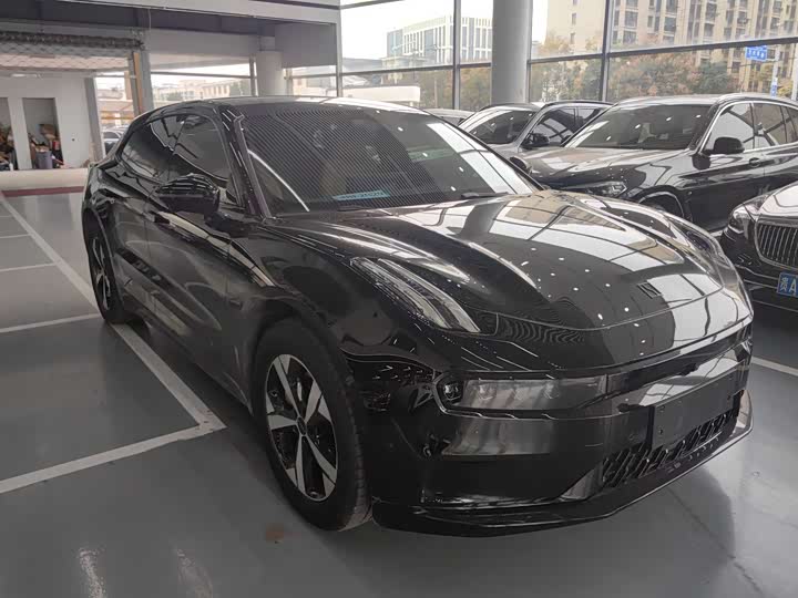 Фото 3 - Zeekr 001