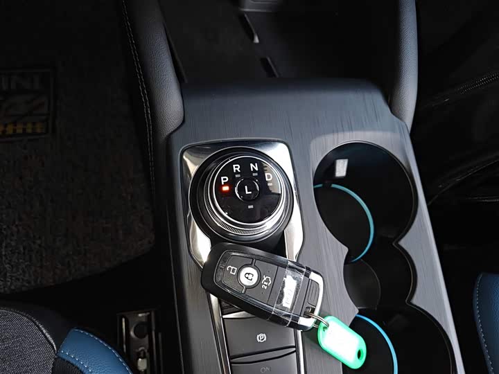 Фото 14 - Ford Focus