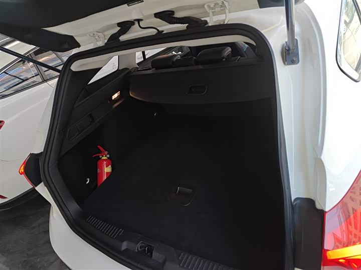 Фото 19 - Ford Focus