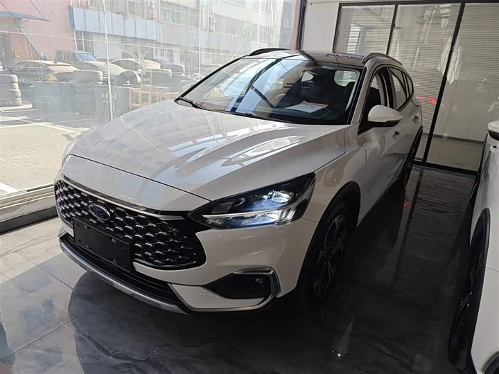 Фото 2 - Ford Focus