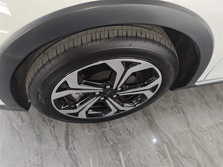 Фото 23 - Ford Focus