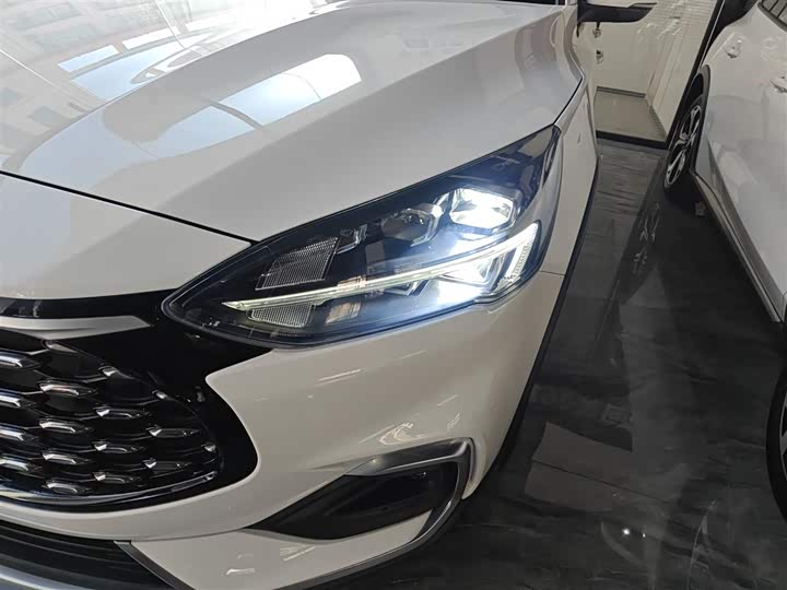 Фото 24 - Ford Focus