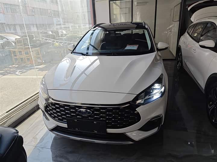 Фото 3 - Ford Focus