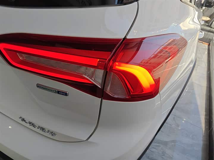 Фото 8 - Ford Focus