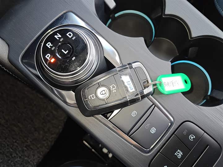 Фото 9 - Ford Focus