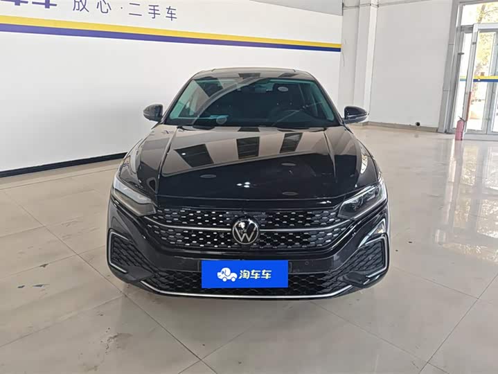 Фото 2 - Volkswagen Passat