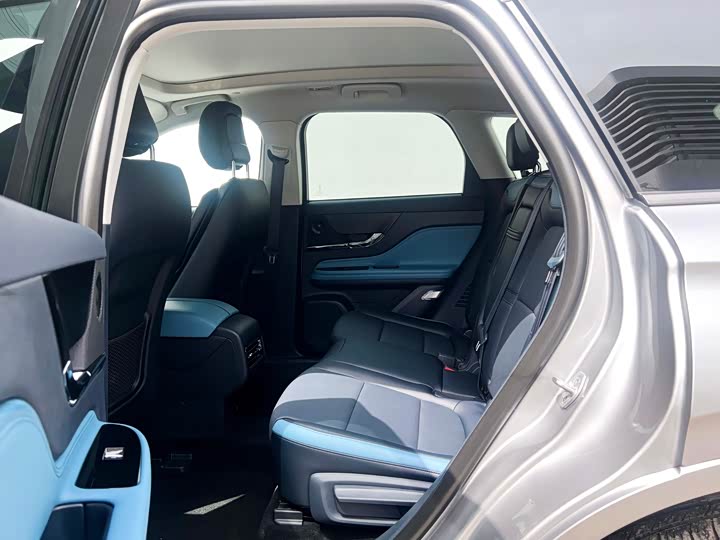 Фото 8 - Lincoln Corsair