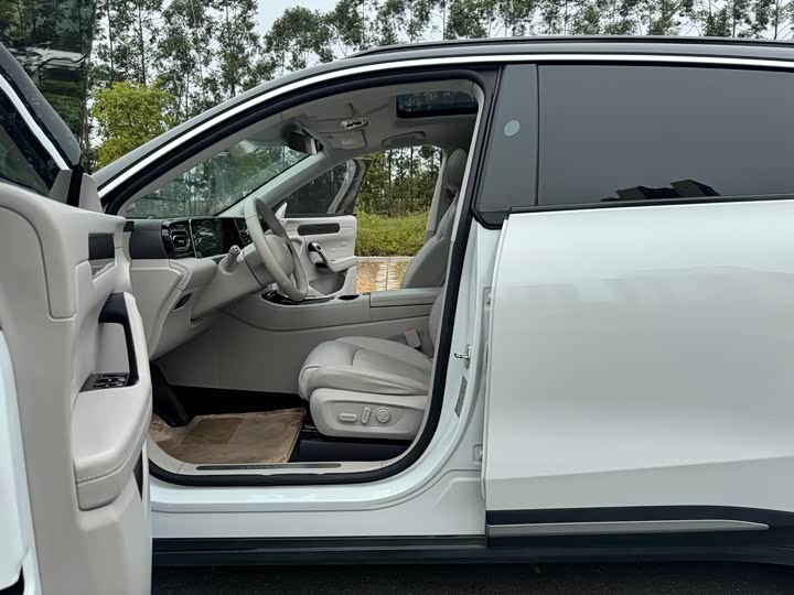 Фото 11 - Leapmotor C11