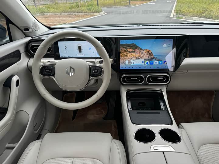 Фото 15 - Leapmotor C11