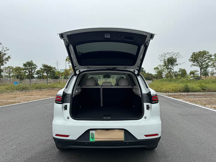 Фото 9 - Leapmotor C11