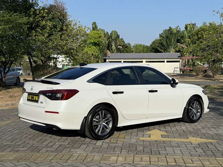 Фото 12 - Honda Civic