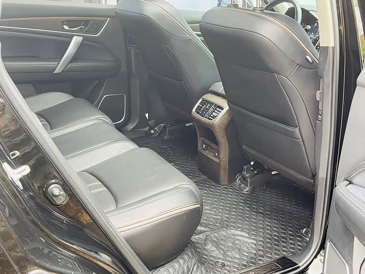 Фото 9 - Honda Avancier