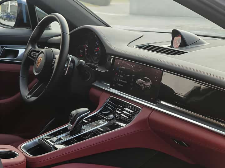 Фото 15 - Porsche Panamera