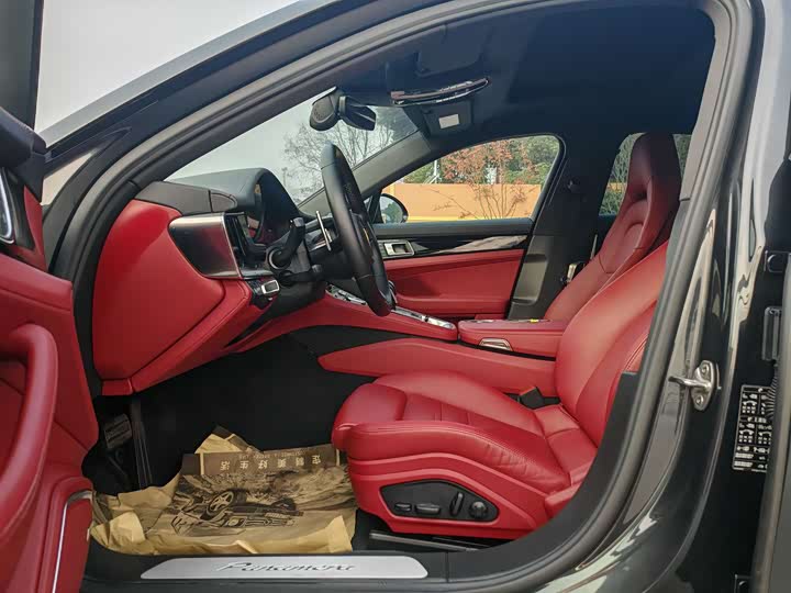 Фото 7 - Porsche Panamera