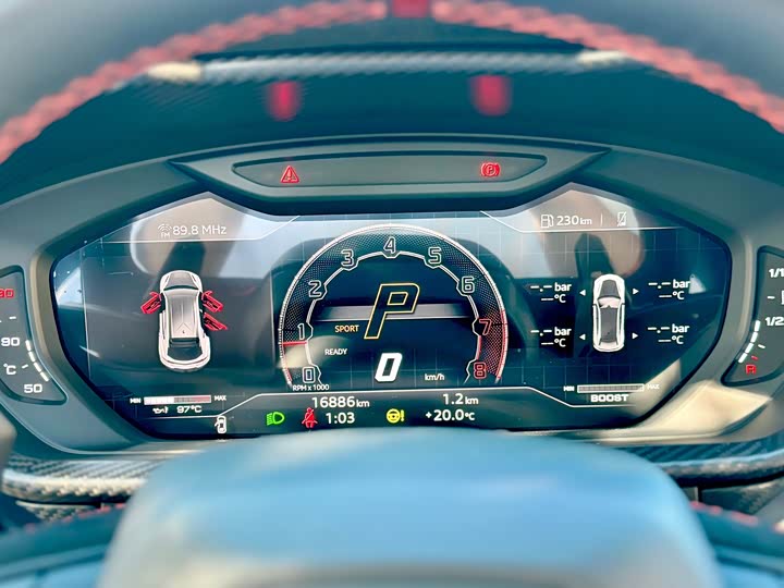 Фото 27 - Lamborghini Urus