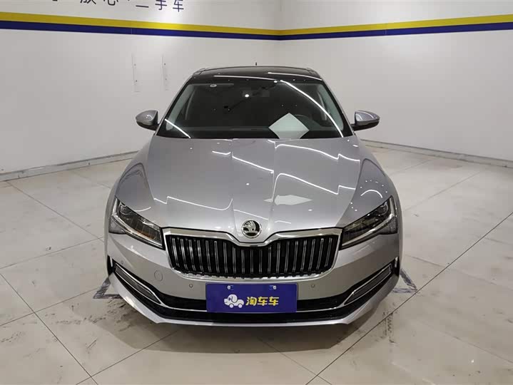 Фото 2 - Skoda Superb