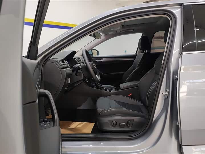 Фото 9 - Skoda Superb