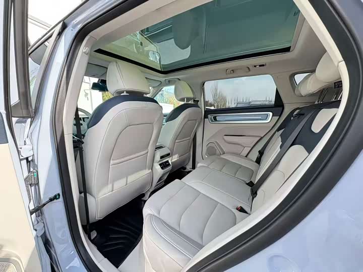 Фото 5 - Geely Icon