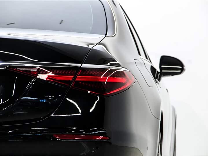 Фото 10 - Mercedes-Benz S-Class