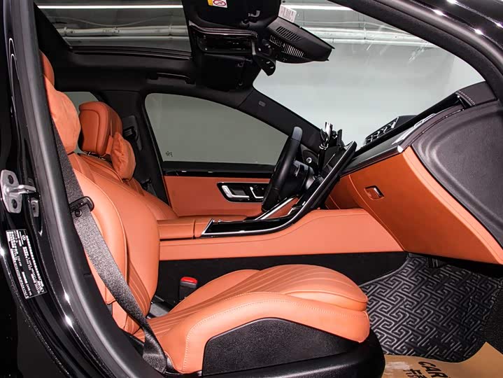 Фото 18 - Mercedes-Benz S-Class