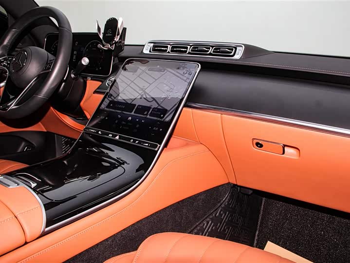 Фото 21 - Mercedes-Benz S-Class