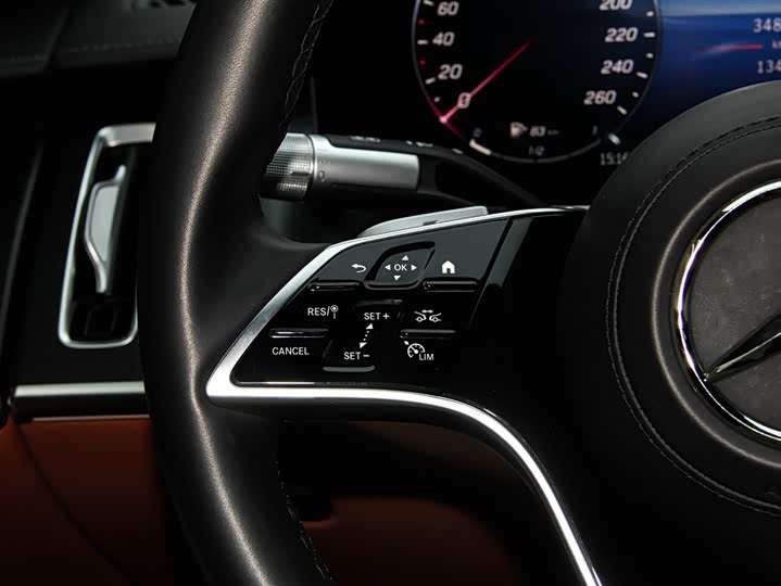 Фото 26 - Mercedes-Benz S-Class