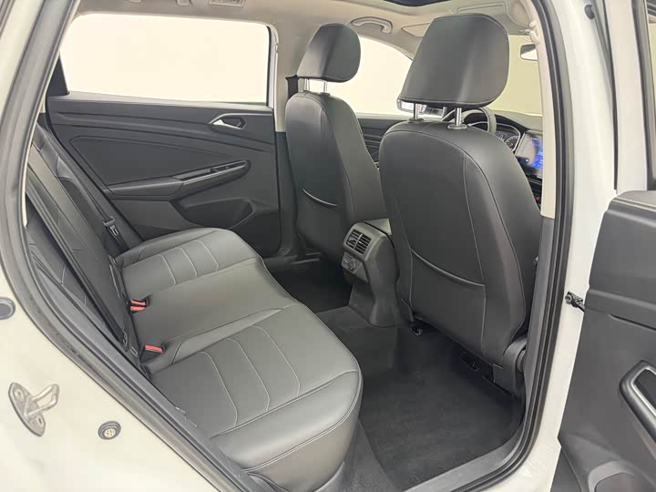 Фото 13 - Jetta VS7