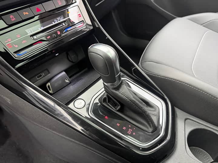 Фото 8 - Jetta VS7