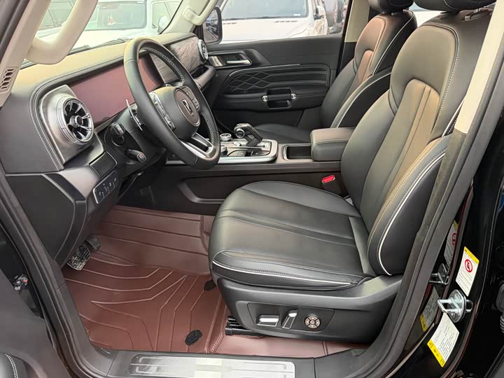 Фото 13 - Tank 300