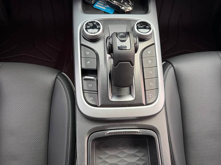 Фото 9 - Tank 300