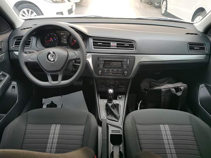 Фото 10 - Volkswagen Lavida