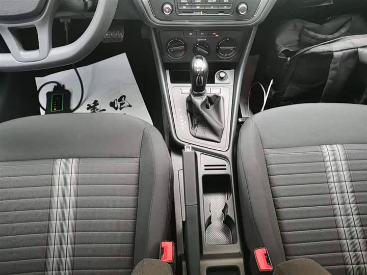 Фото 14 - Volkswagen Lavida