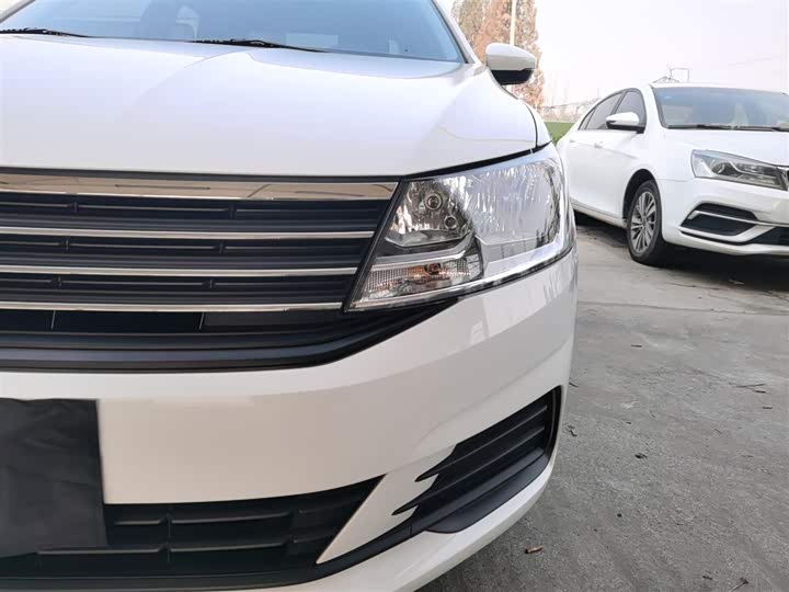 Фото 24 - Volkswagen Lavida