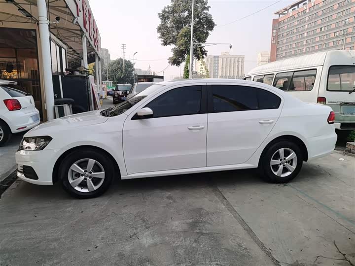 Фото 5 - Volkswagen Lavida