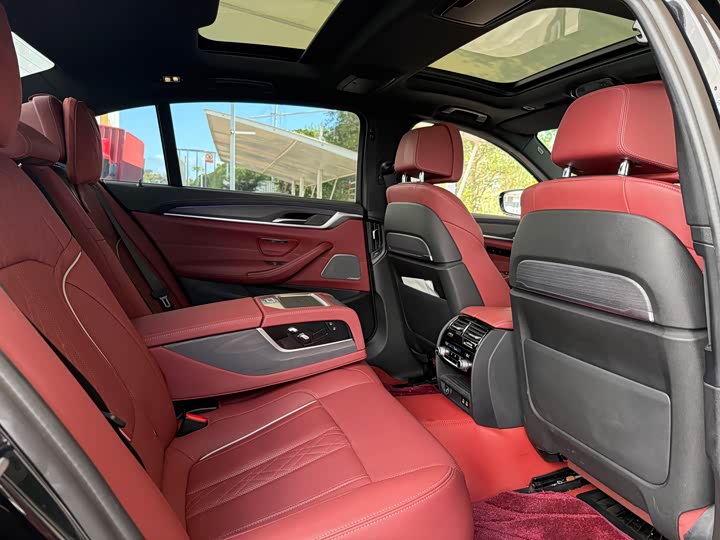 Фото 11 - BMW 5 Series