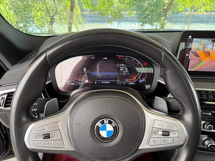 Фото 20 - BMW 5 Series