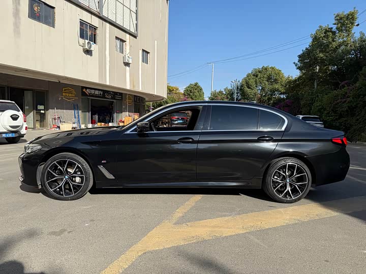 Фото 4 - BMW 5 Series