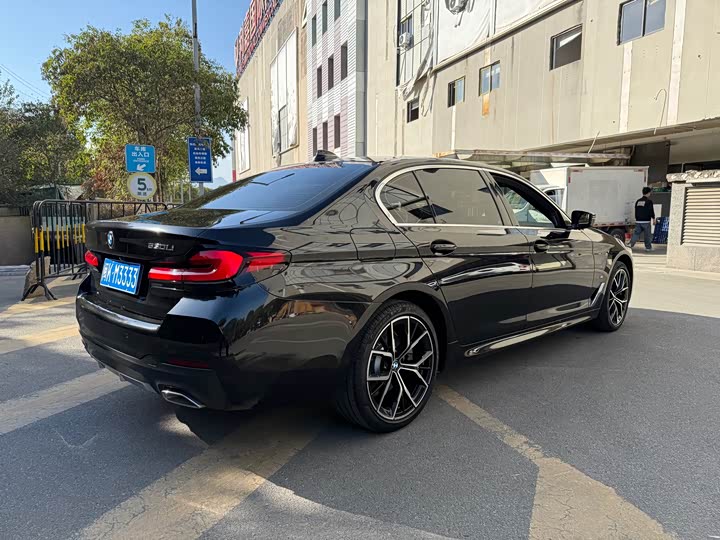 Фото 8 - BMW 5 Series