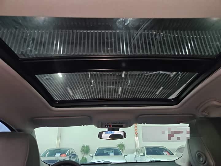 Фото 18 - Chevrolet Malibu XL