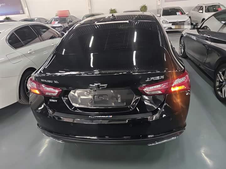 Фото 6 - Chevrolet Malibu XL